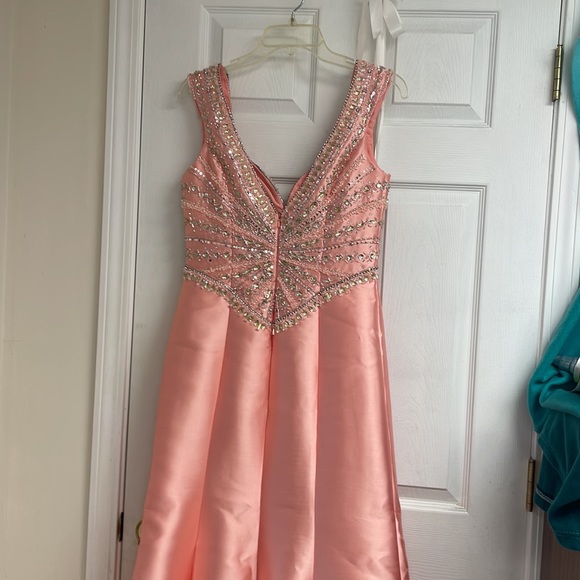 NEW Tony Bowls La Gala Evening Prom Gown Dress peach Sz 8 - Picture 5 of 10